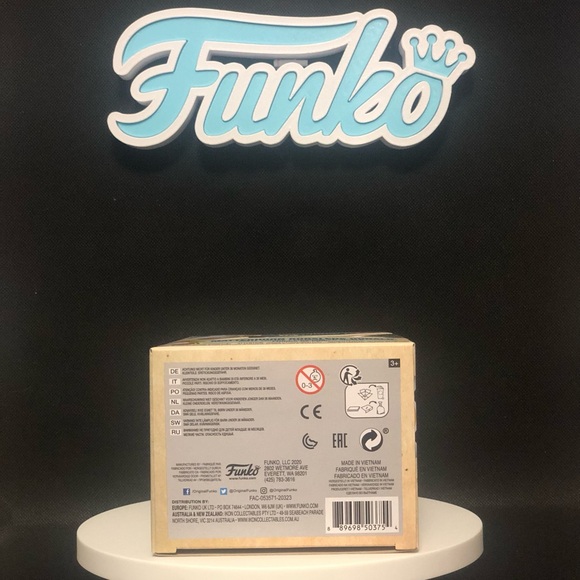 Matterhorn Donald- 813 (65th Anniversary Edition)- Disney- Mint Condition- Funko - Picture 8 of 8